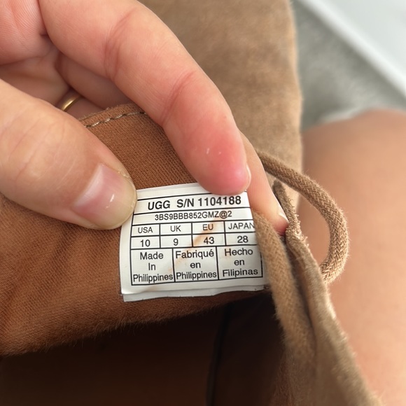 UGG Freamon Suede Chukka Boot (Men) - Picture 9 of 9